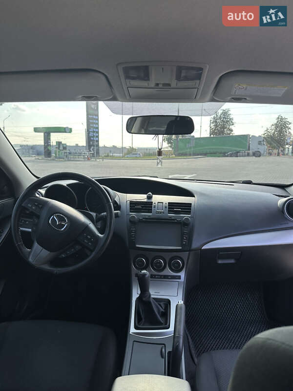 Хэтчбек Mazda 3 2011 в Тернополе