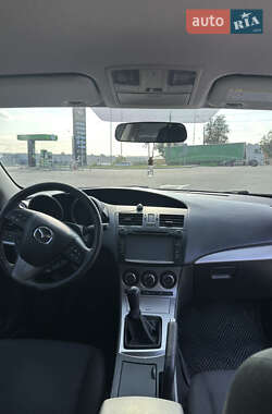 Хэтчбек Mazda 3 2011 в 