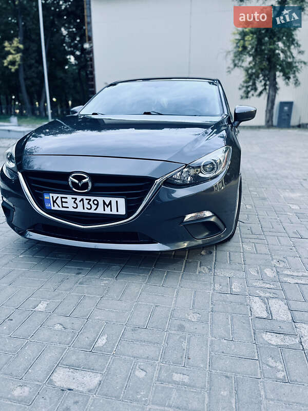 Седан Mazda 3 2016 в Харкові