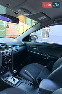 Седан Mazda 3 2005 в 