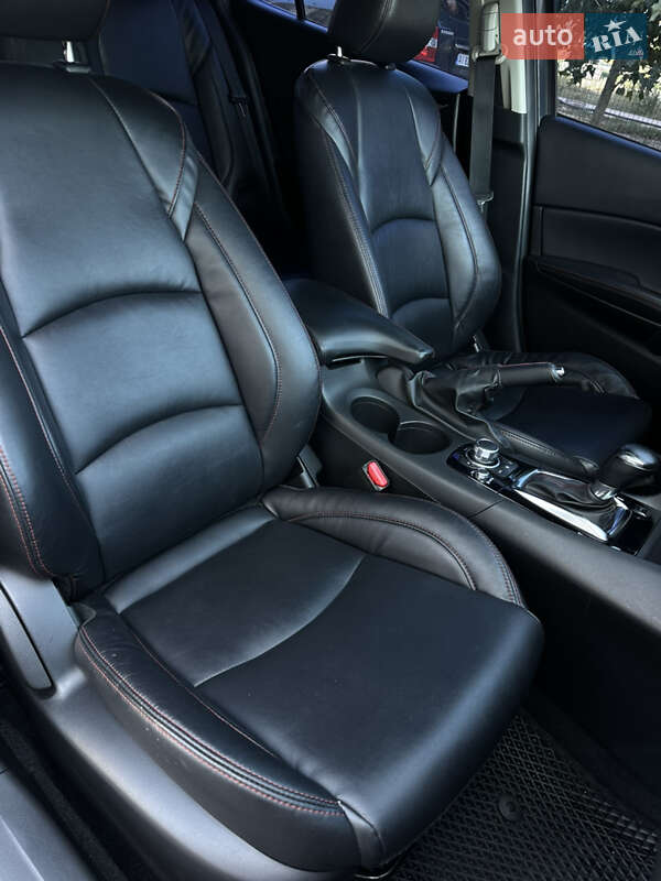 Хэтчбек Mazda 3 2014 в Киеве