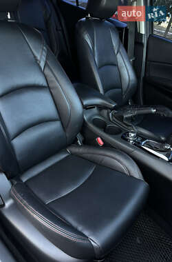 Хэтчбек Mazda 3 2014 в 