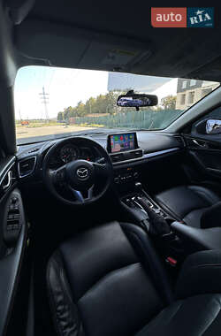 Хэтчбек Mazda 3 2014 в 