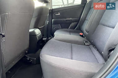Хэтчбек Mazda 3 2005 в 