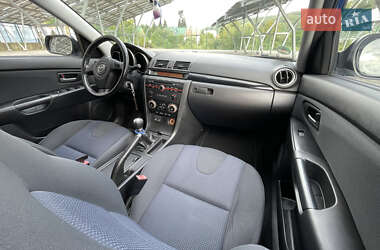 Хэтчбек Mazda 3 2005 в 