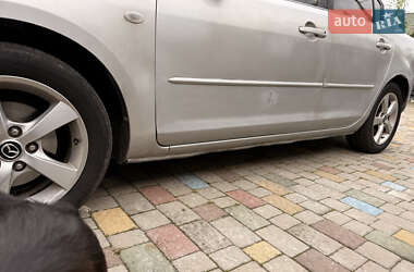 Седан Mazda 3 2005 в 