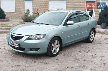 Седан Mazda 3 2004 в 