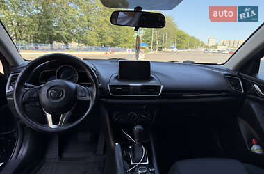 Хэтчбек Mazda 3 2015 в 