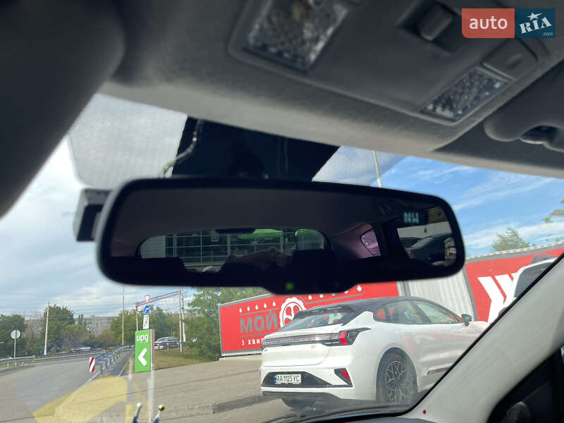 Хэтчбек Mazda 3 2003 в Киеве