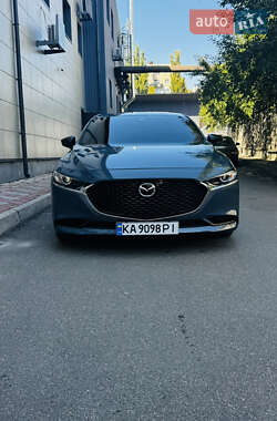 Седан Mazda 3 2022 в 