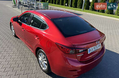 Седан Mazda 3 2014 в 