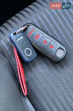Седан Mazda 3 2014 в 