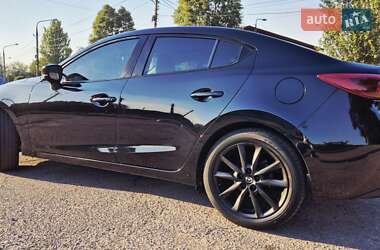Седан Mazda 3 2017 в 