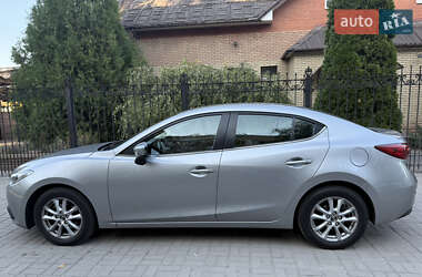 Седан Mazda 3 2016 в 