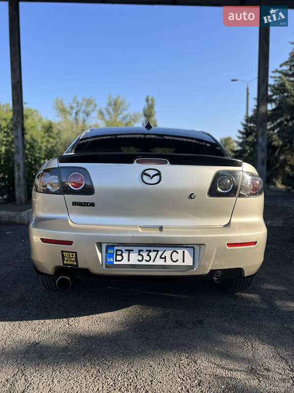 Седан Mazda 3 2007 в Кривом Роге