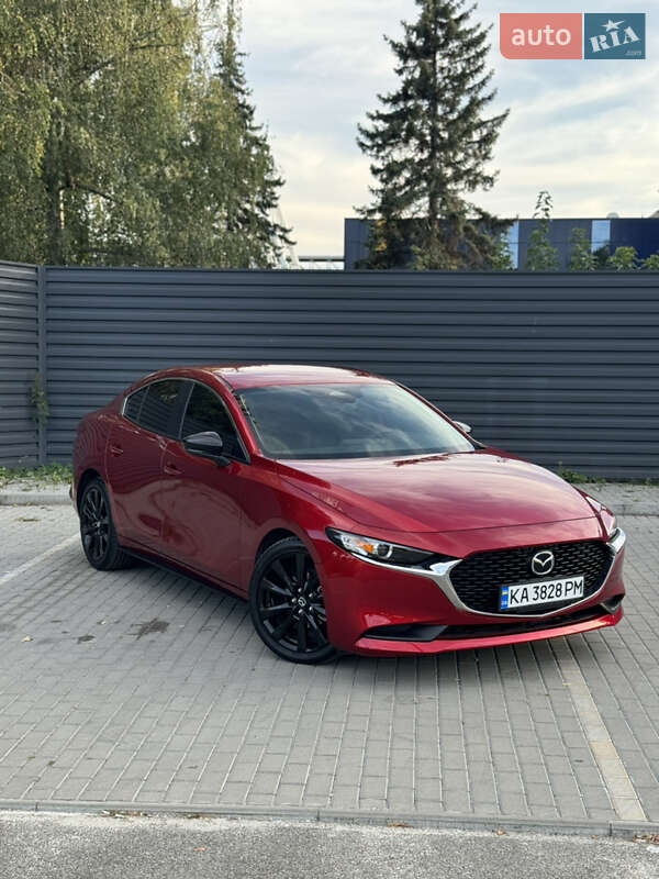 Седан Mazda 3 2023 в Киеве