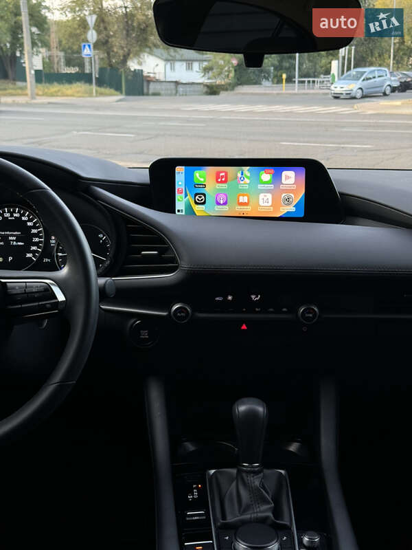 Седан Mazda 3 2023 в Киеве