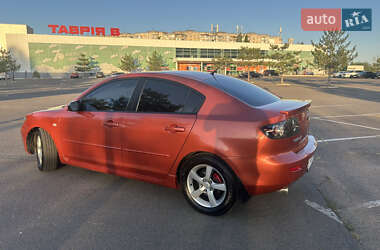 Седан Mazda 3 2004 в 