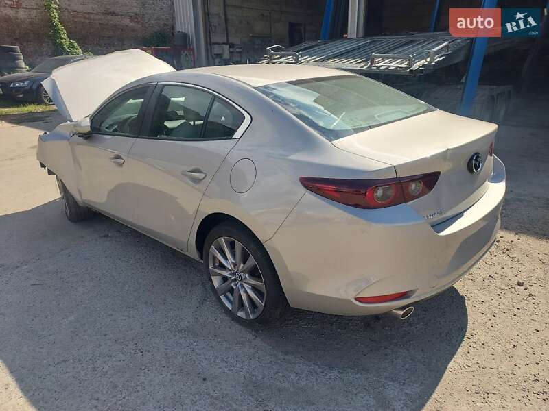 Седан Mazda 3 2023 в Харькове
