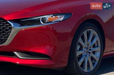 Седан Mazda 3 2023 в 