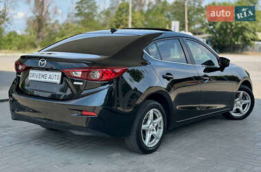 Седан Mazda 3 2015 в 