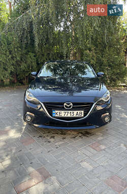 Седан Mazda 3 2014 в Дніпрі
