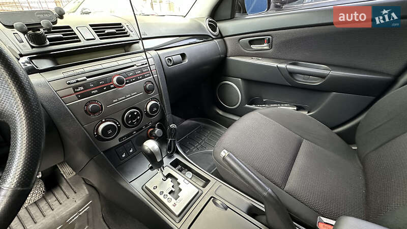Хэтчбек Mazda 3 2007 в Киеве