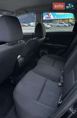 Хэтчбек Mazda 3 2006 в 