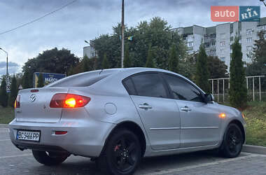 Седан Mazda 3 2004 в 