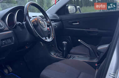 Седан Mazda 3 2004 в 