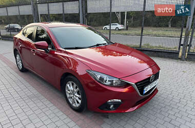 Седан Mazda 3 2015 в Запорожье