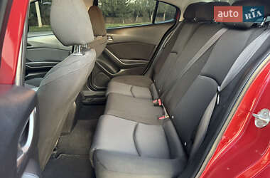 Седан Mazda 3 2015 в 