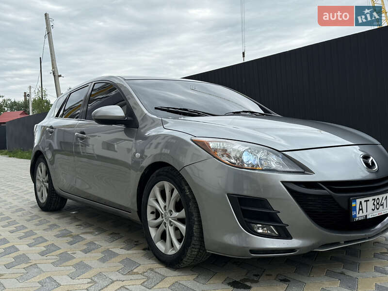 Хэтчбек Mazda 3 2010 в Надворной