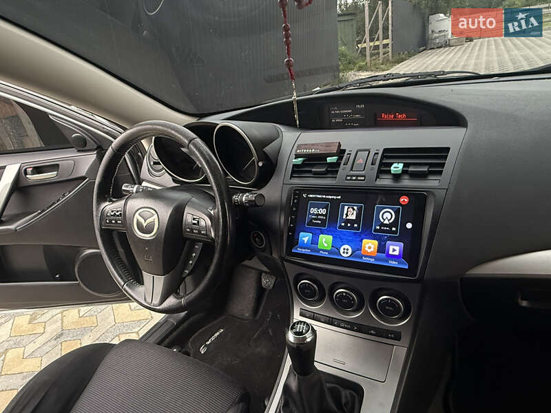 Хэтчбек Mazda 3 2010 в Надворной