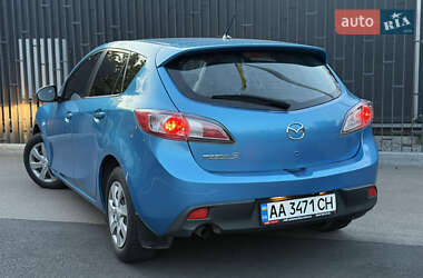 Хэтчбек Mazda 3 2010 в 