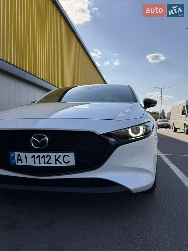 Хэтчбек Mazda 3 2021 в Киеве