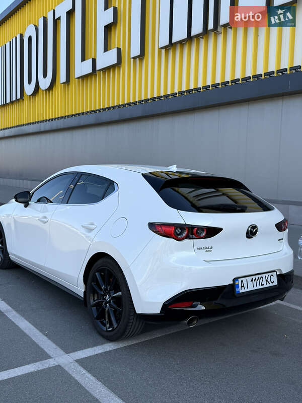 Хэтчбек Mazda 3 2021 в Киеве