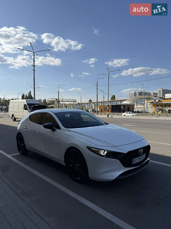 Хэтчбек Mazda 3 2021 в Киеве
