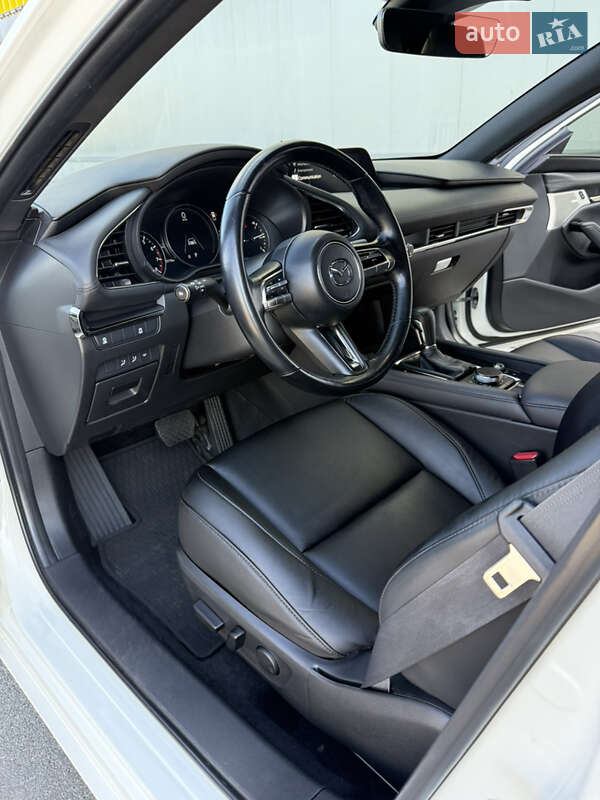 Хэтчбек Mazda 3 2021 в Киеве