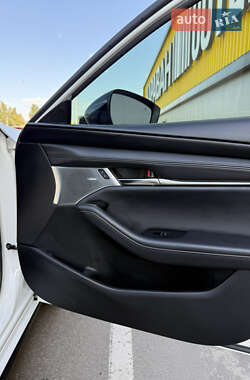 Хэтчбек Mazda 3 2021 в 