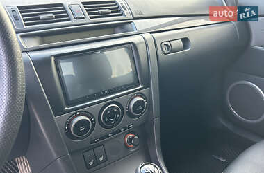 Седан Mazda 3 2007 в 