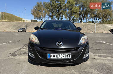 Седан Mazda 3 2012 в 