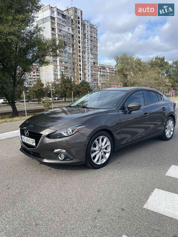 Седан Mazda 3 2014 в Киеве