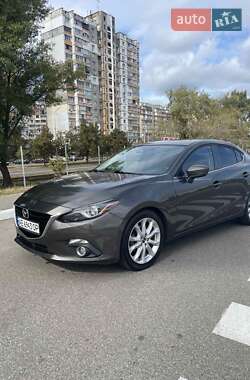 Седан Mazda 3 2014 в 