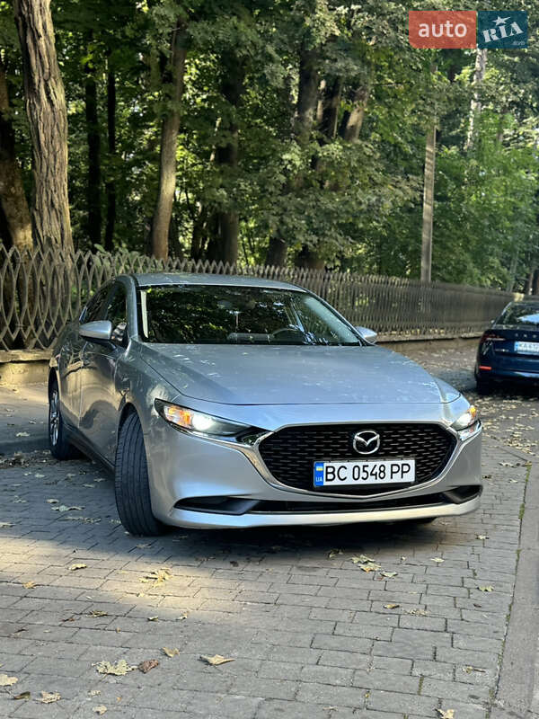 Mazda 3 2019