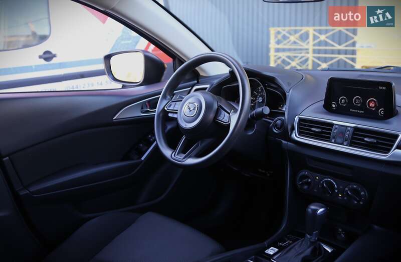 Седан Mazda 3 2018 в Киеве фото 13 Седан Mazda 3 2018 в Киеве