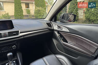 Седан Mazda 3 2018 в 