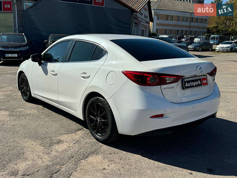 Седан Mazda 3 2014 в Виннице