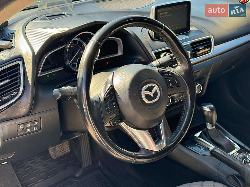 Седан Mazda 3 2014 в Виннице