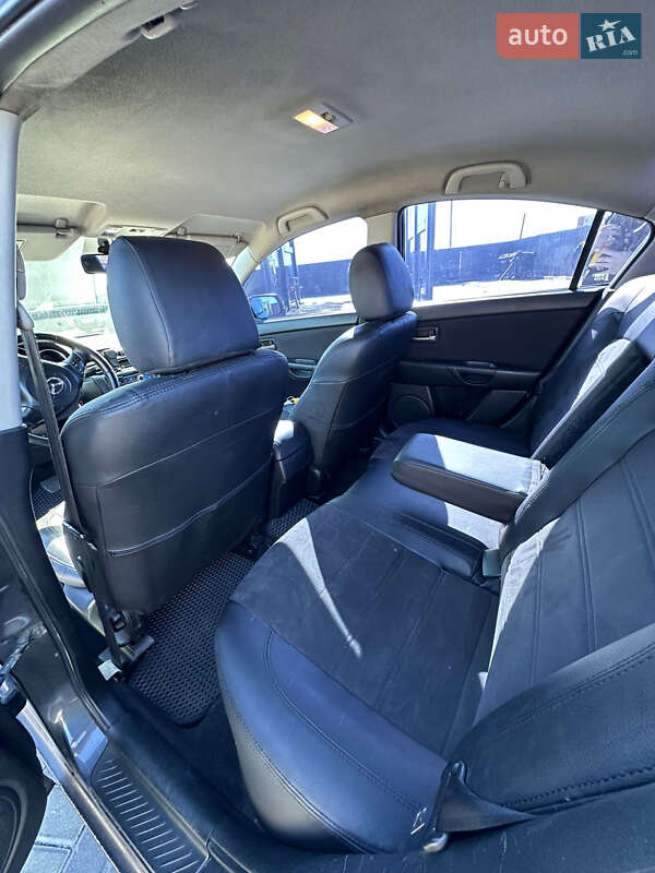 Седан Mazda 3 2006 в Киеве